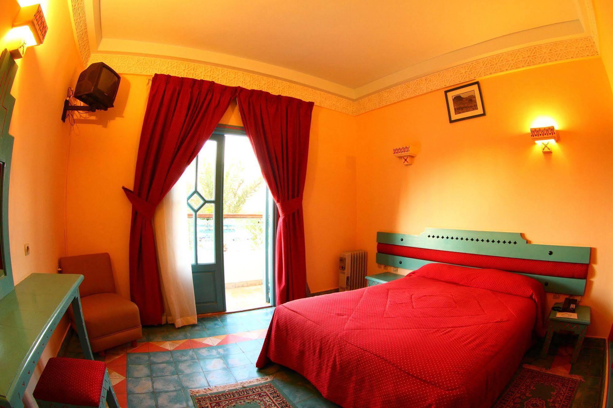 Hôtel Auberge du Littoral Aourir Esterno foto