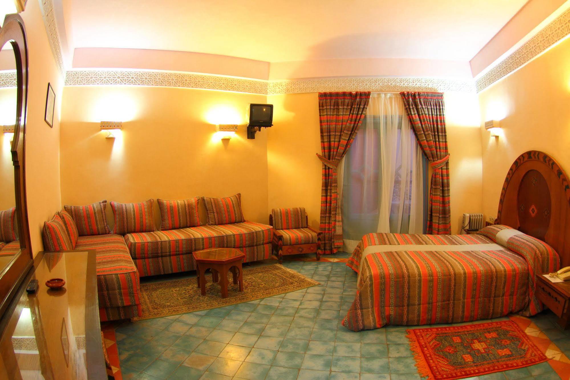Hôtel Auberge du Littoral Aourir Esterno foto